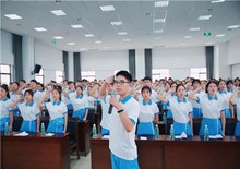 青春活力！275名“小海棠”志愿者出征旅博會(huì)